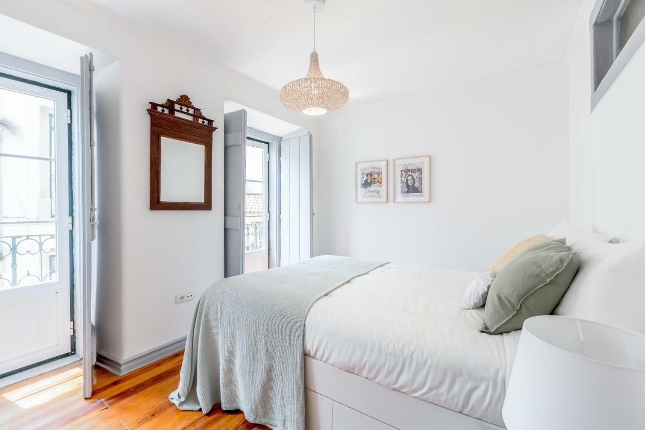 Alfama Spacious And Central Amazing Apartment, By Timecooler Lisboa Extérieur photo