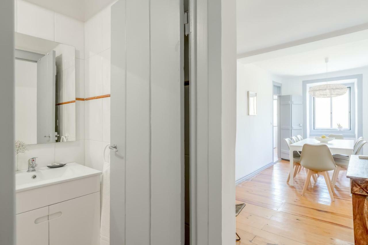 Alfama Spacious And Central Amazing Apartment, By Timecooler Lisboa Extérieur photo