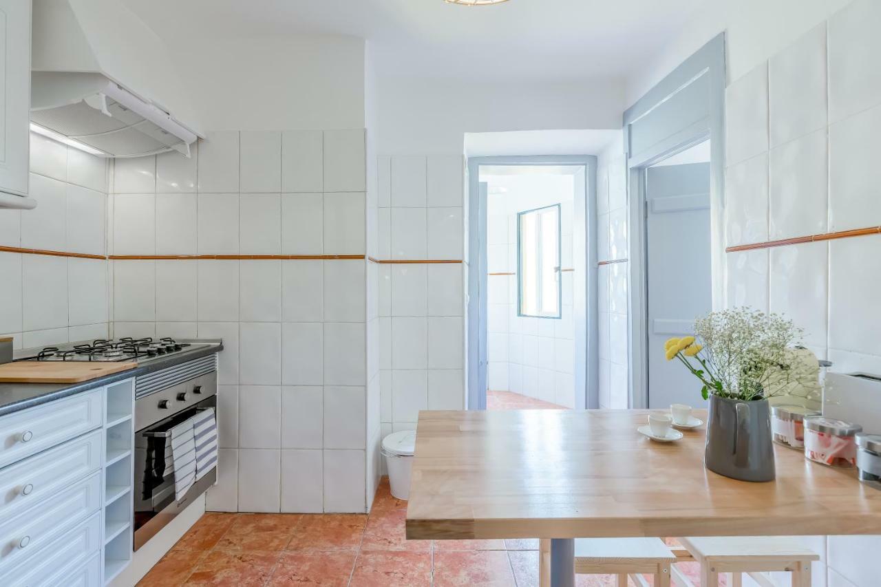 Alfama Spacious And Central Amazing Apartment, By Timecooler Lisboa Extérieur photo